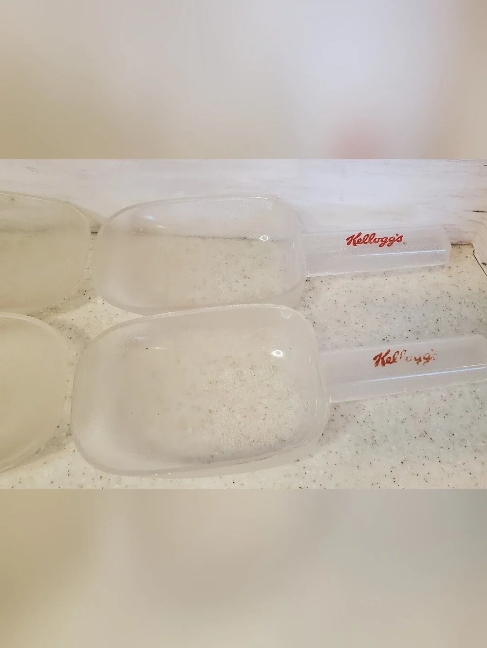 Vintage Kellogg's Raisin Bran Plastic Cereal Scoops Lot of 4 Promo 8.5